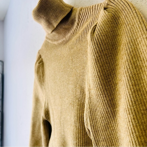 Line & Dot Puff Sleeve Ribbed Turtleneck Sweater XS - Picture 8 of 9